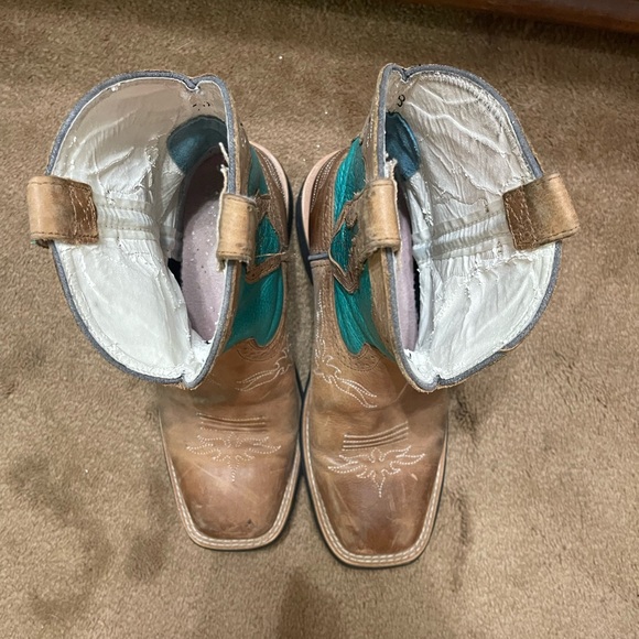 SIZE 7 ARIAT WOMENS COWBOY BOOTS SQ TOE GREEN AND BROWN WESTERN STYLE - Picture 9 of 11
